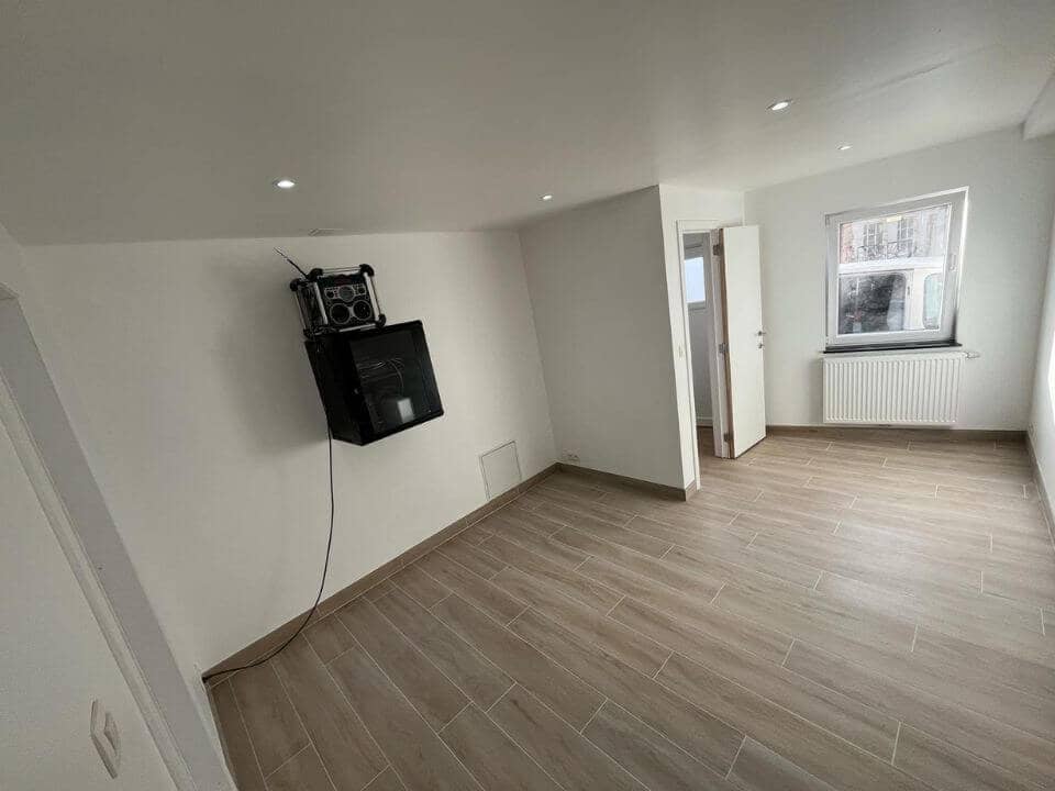 Aménagement garage en bureau image 10