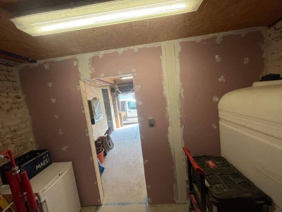 Aménagement garage en bureau image 5