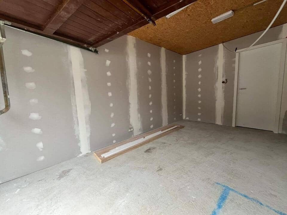 Aménagement garage en bureau image 6