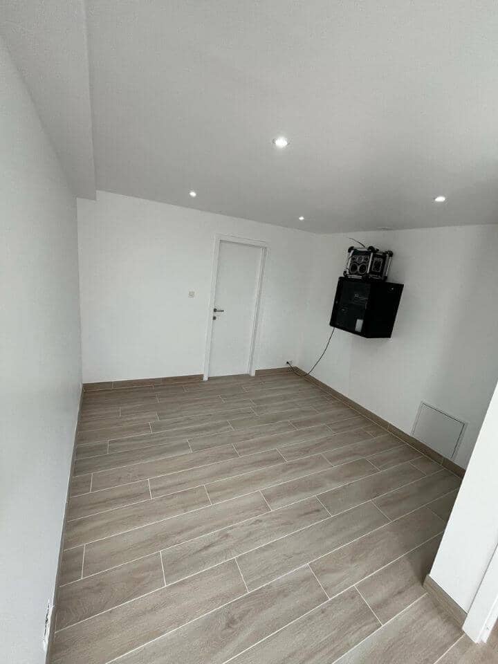 Aménagement garage en bureau image 9