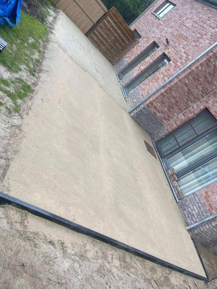 Terrasse carrelage / Parking image 5