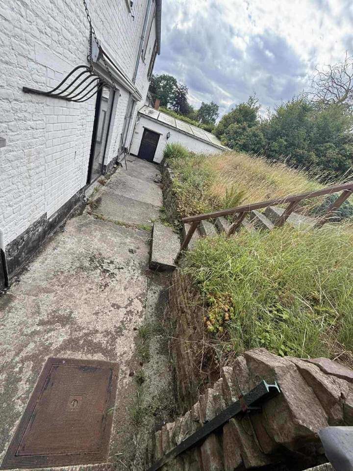 Terrasse à Temploux image 1
